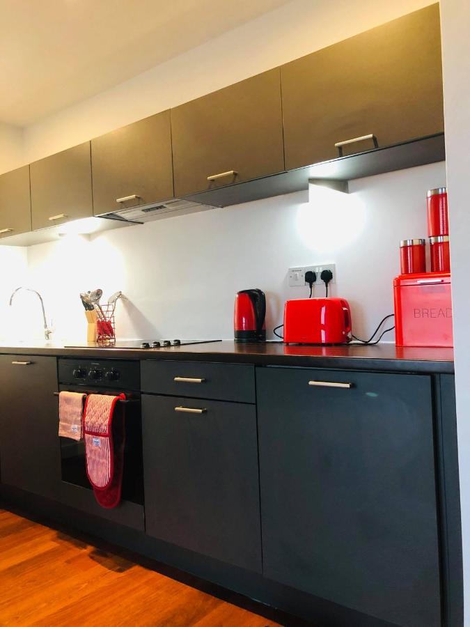 1 Bedroom Flat In Sheffield City Centre-Sleeps 4 ภายนอก รูปภาพ